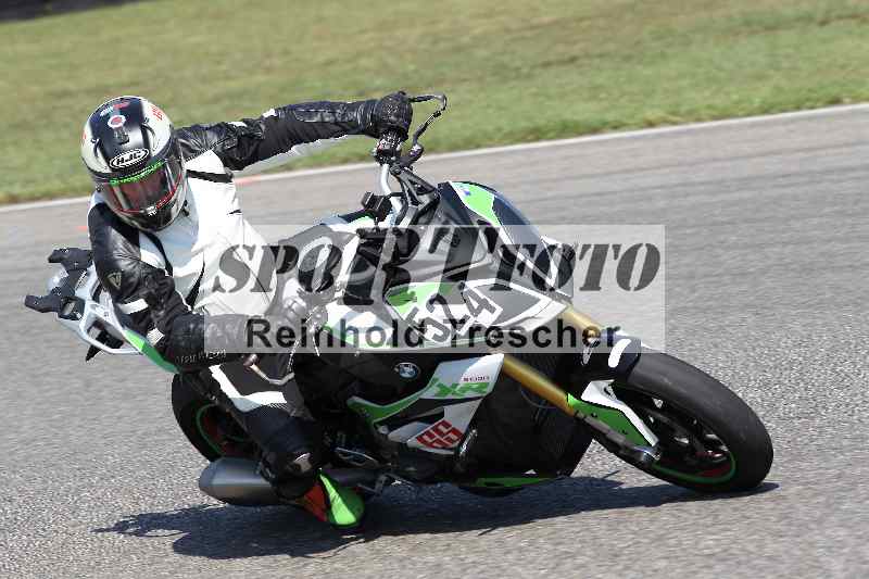 /44 09.08.2025 Plüss Moto Sport ADR/Freies Fahren/524